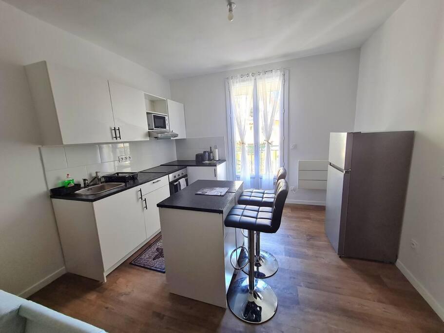 Appartement Moderne, 5 Min Du Centre Ville A Pied Béziers Esterno foto